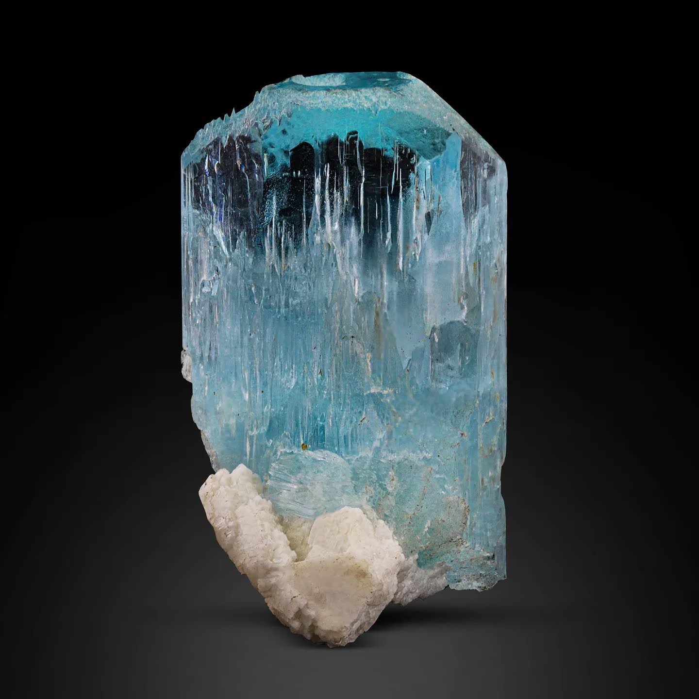 41 grams Batch Of 3 Best Quality Blue Aquamarine Crystals From Pakistan — view 2