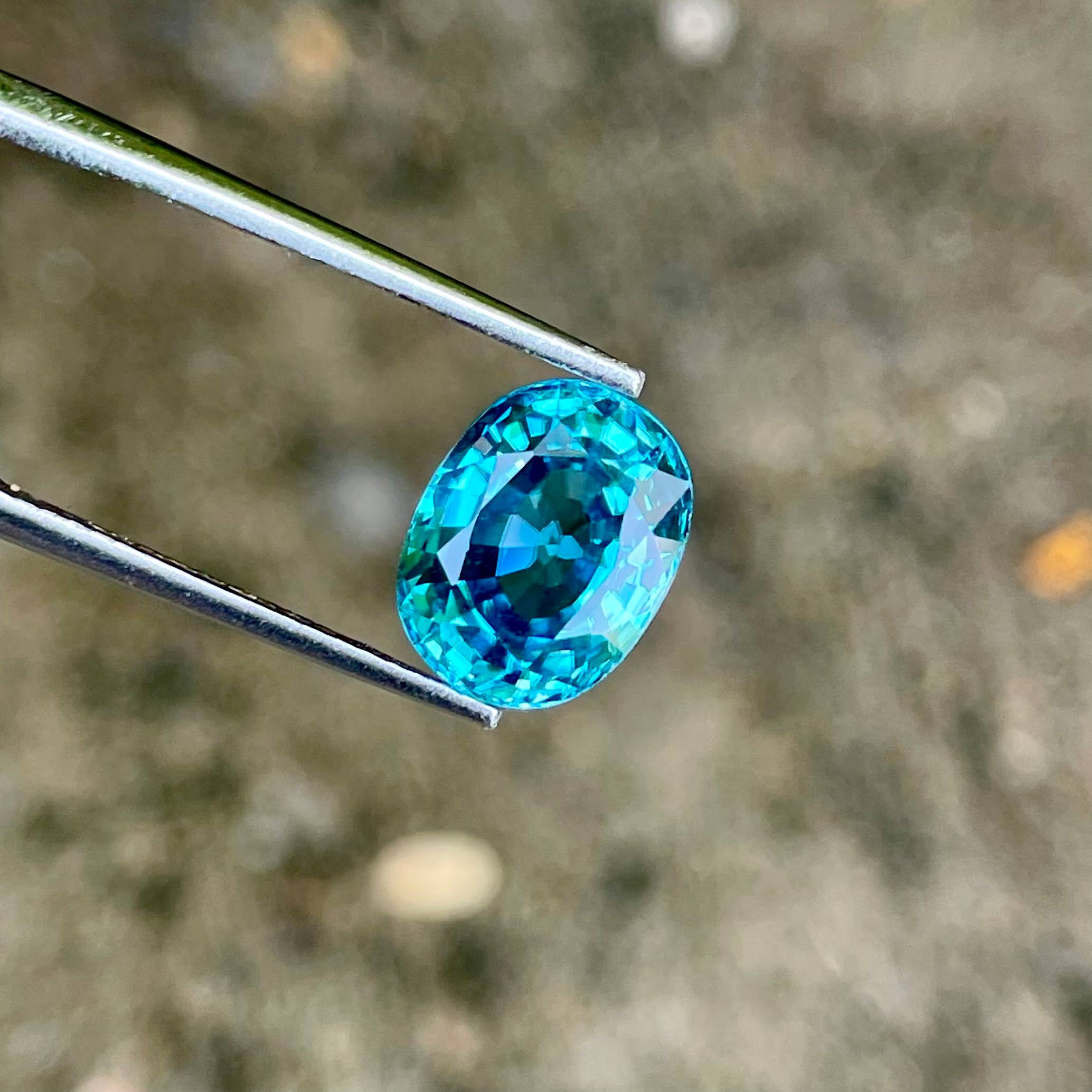 5.70 carats Blue Zircon Stone Oval Cut Natural Cambodian Gemstone — view 2