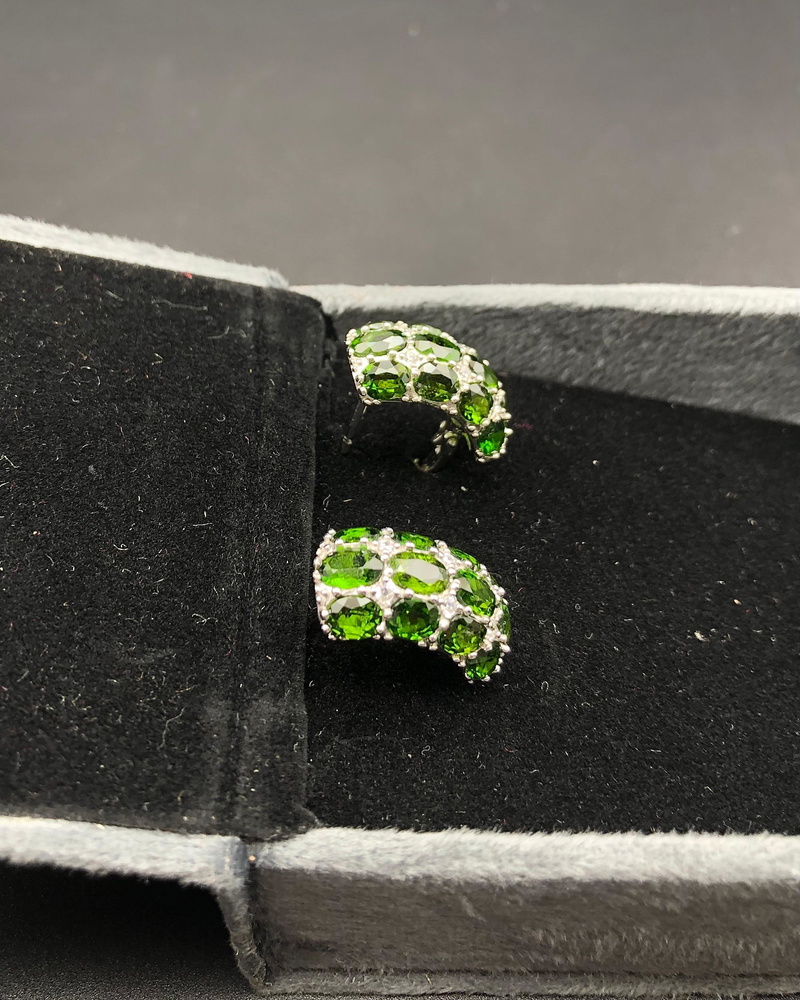 9 Gram Peridot Earrings Fixed into 925 Silver — view 3